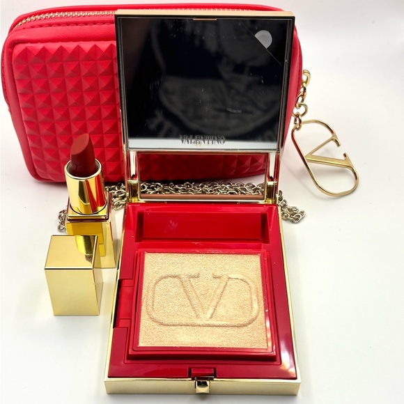 NEW Valentino Go-Clutch with Crossbody Strap - includes highlighter & lipstick - Picture 8 of 14